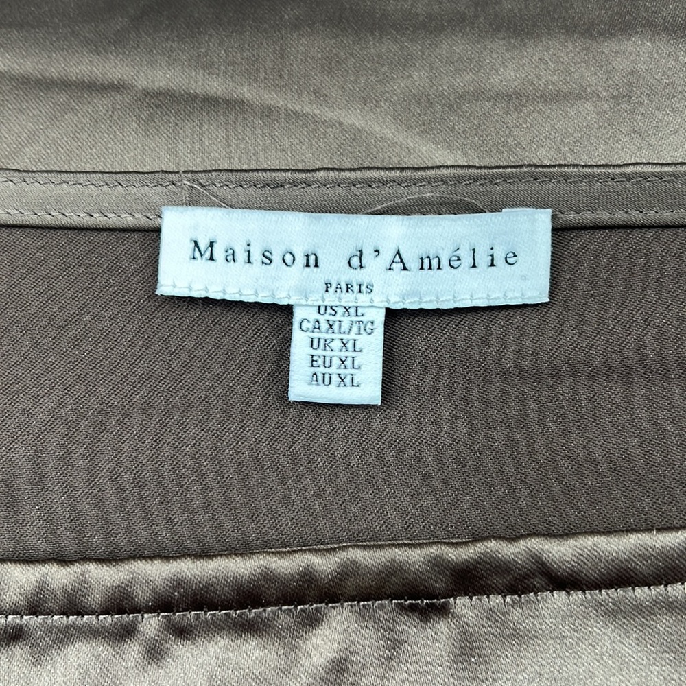 Maison D’Amelie Satin Tunic Length Blouse - Picture 9 of 10